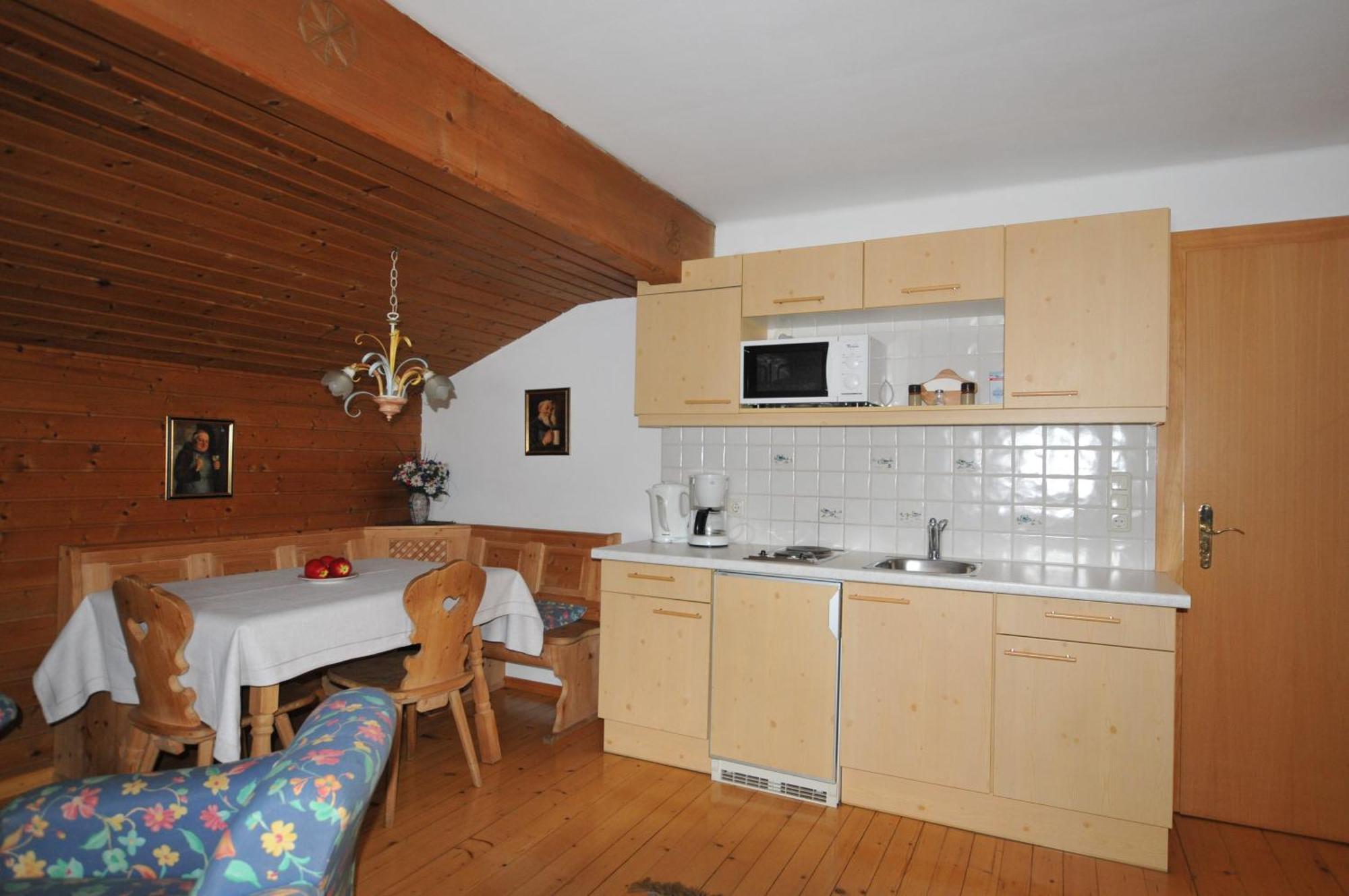 Fruehstueckspension & Appartements Eugenie キッツビュール エクステリア 写真